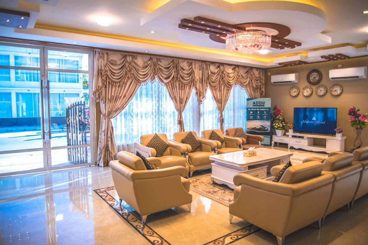 Abuharee Grand Hotel Addu City Eksteriør billede